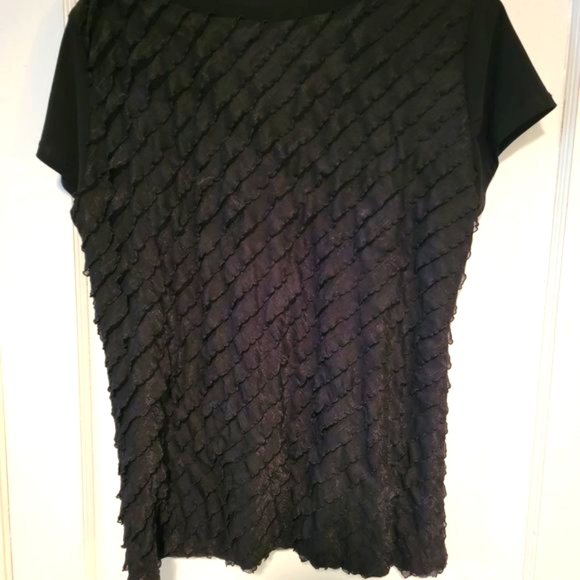 Ruffled Top - Picture 3 of 4